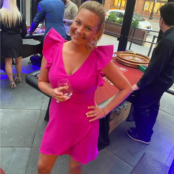 TCEC Flutter Sleeve Dress Pink Size M - Picture 7 of 7